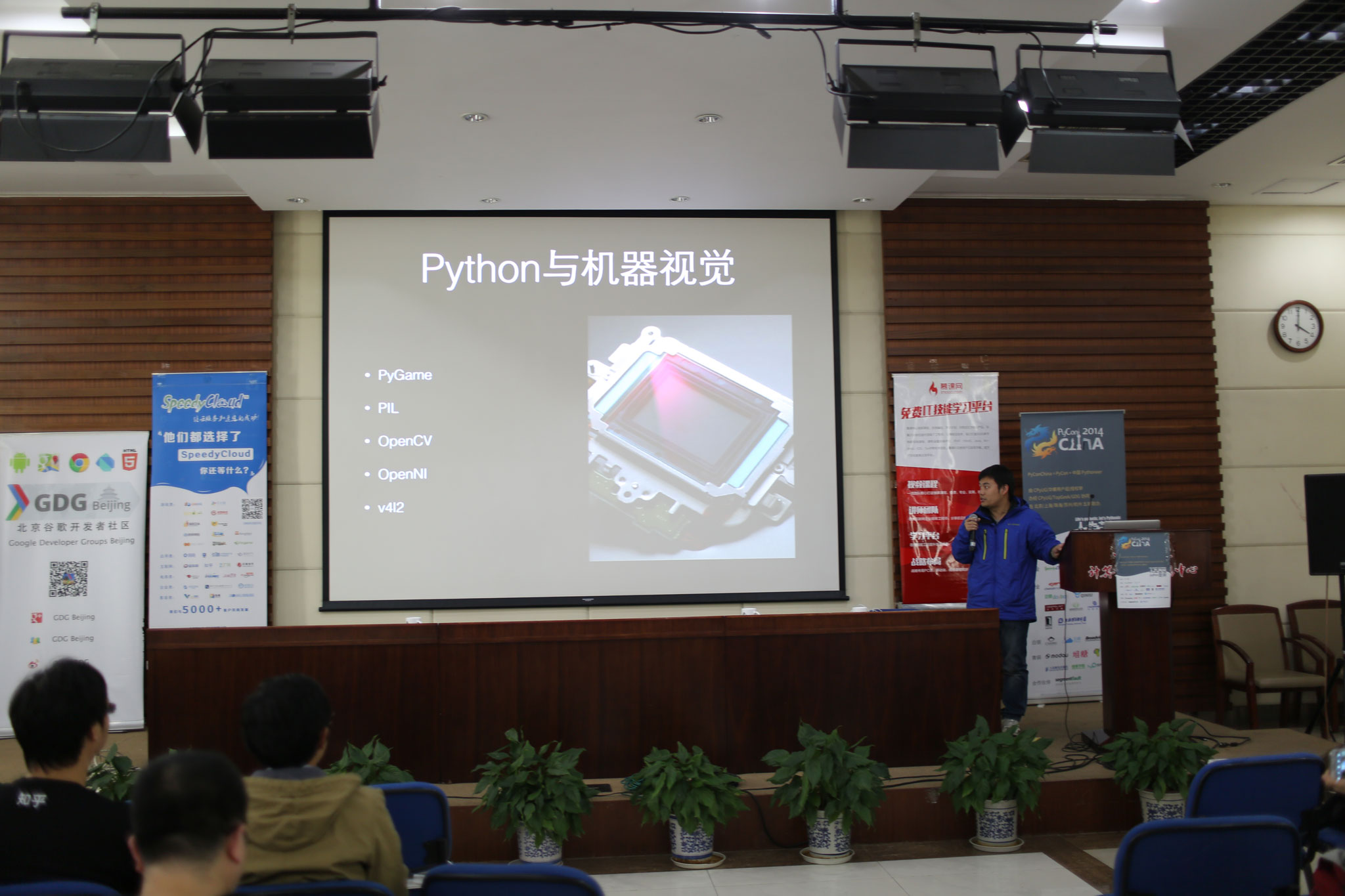 4Y7A9004.jpg
