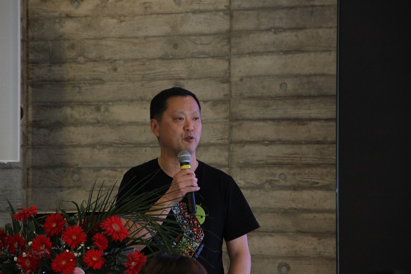 谷歌开发技术推广部大中华区负责人 Bill Luan介绍如何用谷歌开发型技术进行创新             