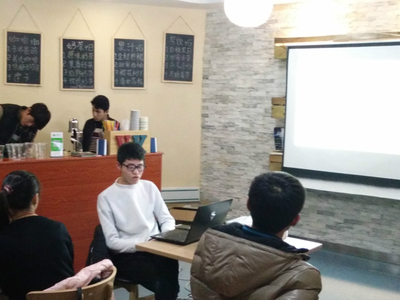 李飞同学分享大赛感受及见闻