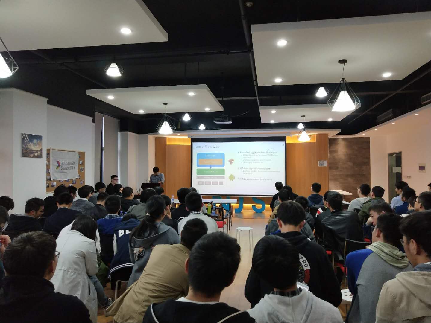 微信图片_2017122210503722.jpg