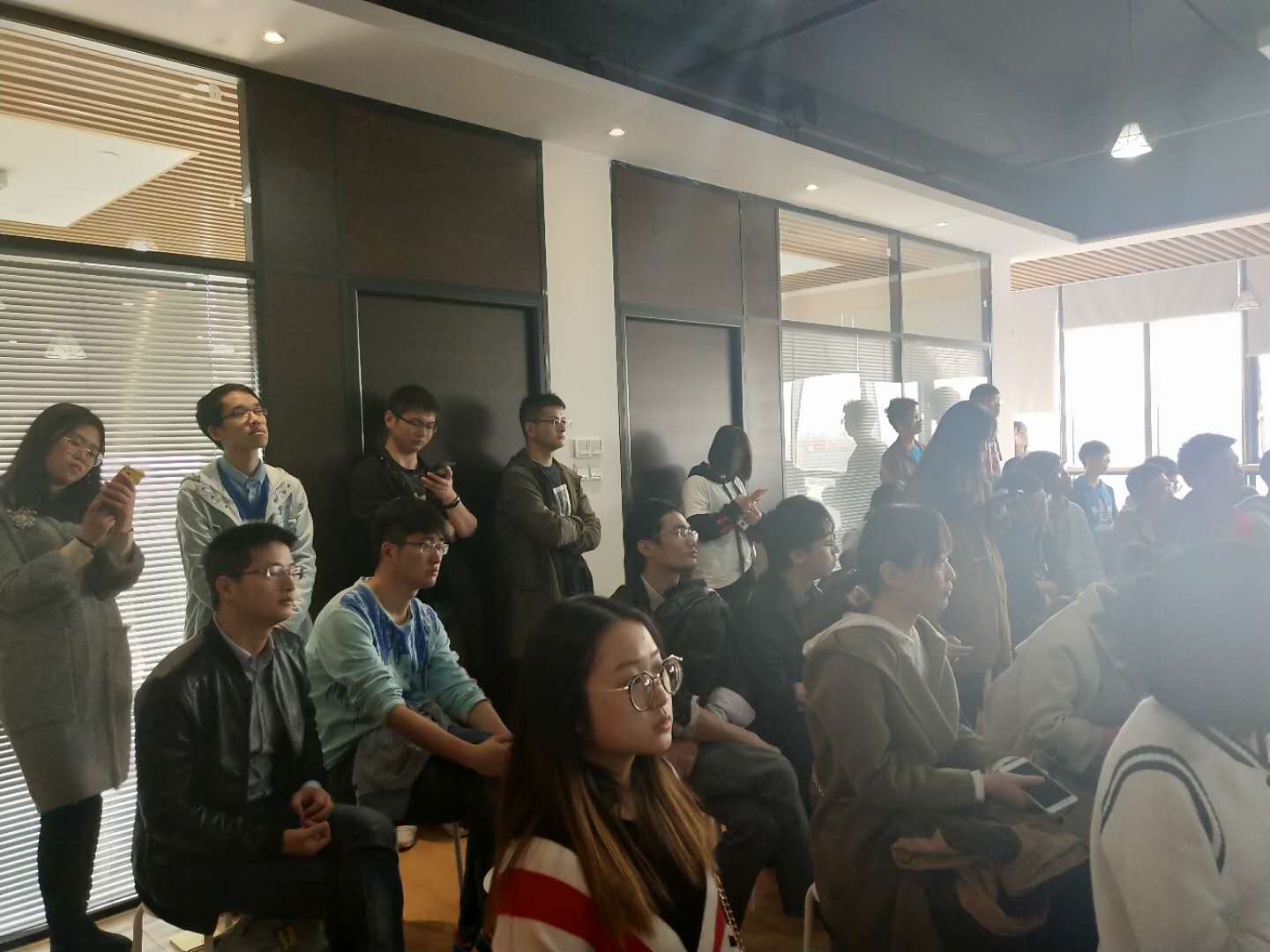 微信图片_2017122210503727.jpg