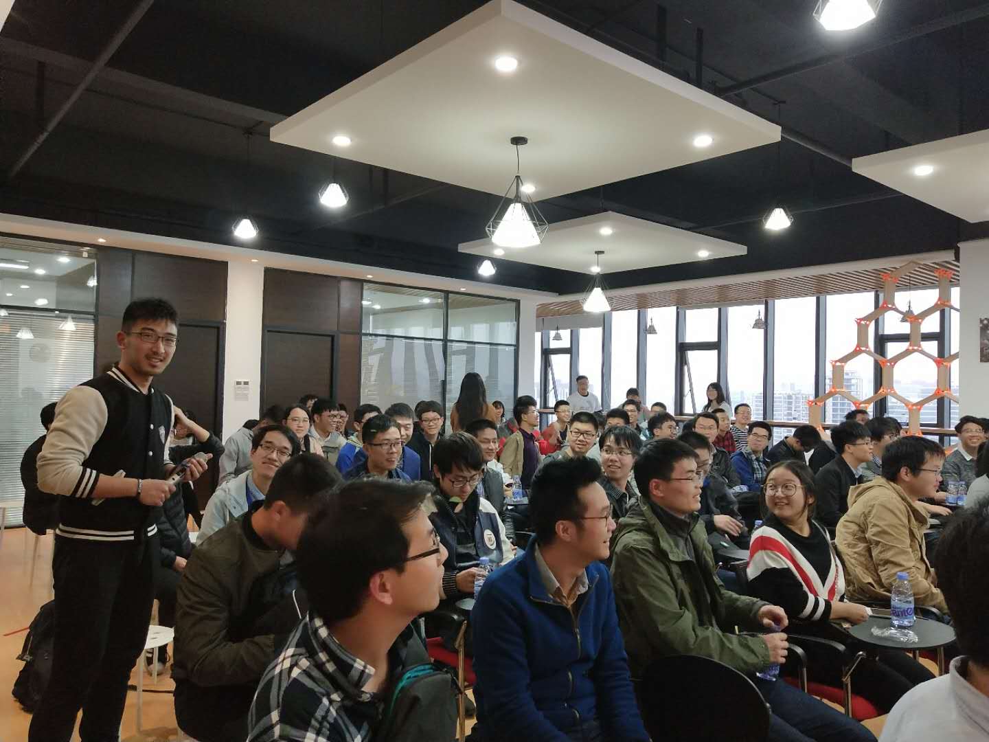 微信图片_2017122210503733.jpg